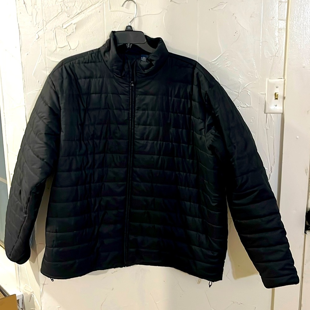 Chaps men’s or women’s puffer jacket black in color size 2 x.
